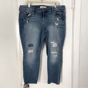 Torrid Blue Distressed Boyfriend Stretch Straight Leg Shredded Plus Size 18‎